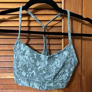 lululemon Flow Y Bra Size 4